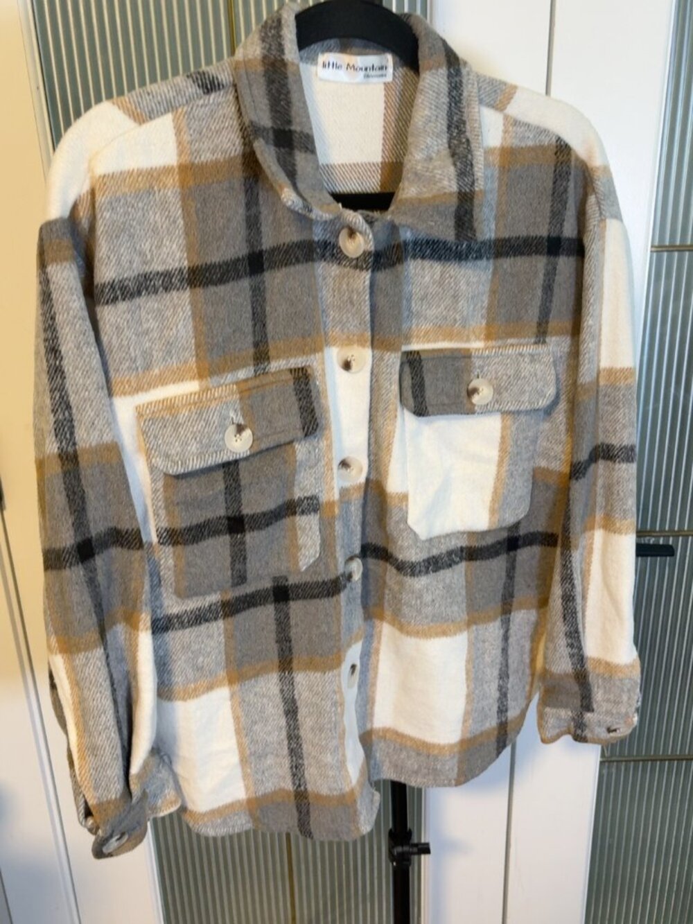 Little Mountain Vancouver Plaid Shacket Jacket Women’s L Grey Cream Tan